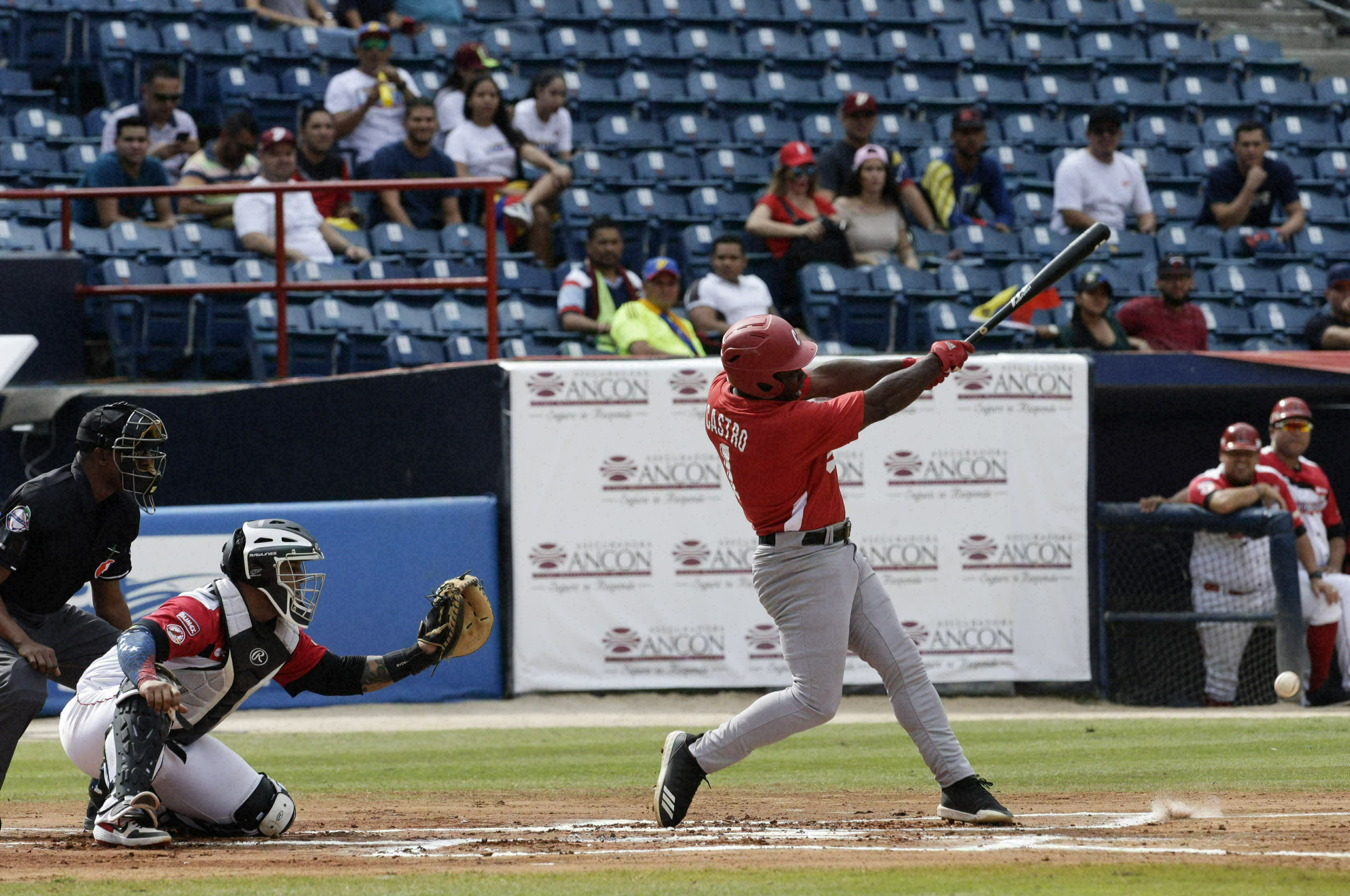 Venezuela gana duelo monticular a Cuba en Serie del Caribe