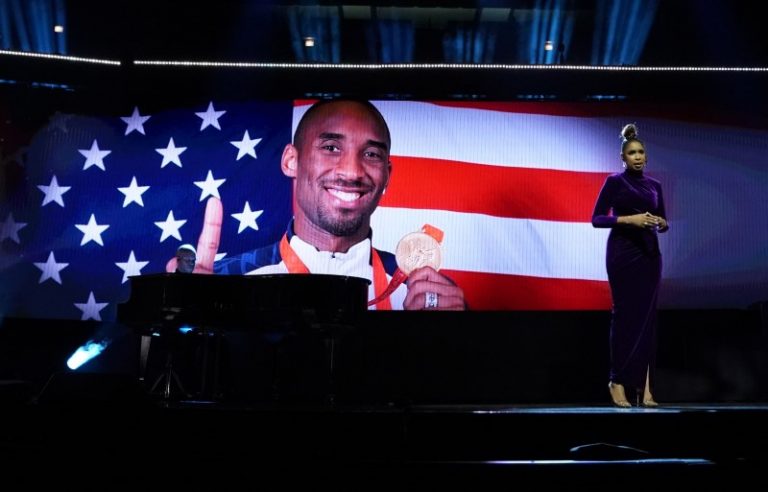 “kobe Kobe Kobe” El All Star Rinde Homenaje A La Estrella Fallecida